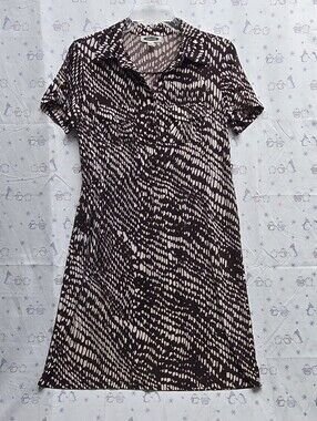Intermission Collared shirt dress Brown and Cream buttoned chest pockets. 6